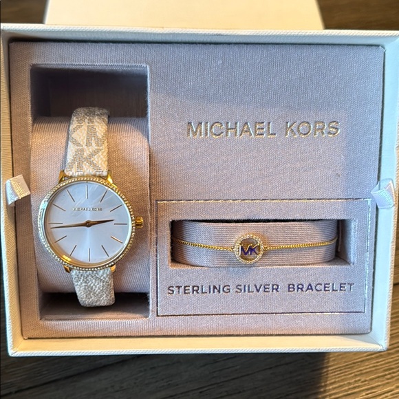 NEW Michael Kors Gold-Tone Watch and Bracelet Set - Picture 1 of 7